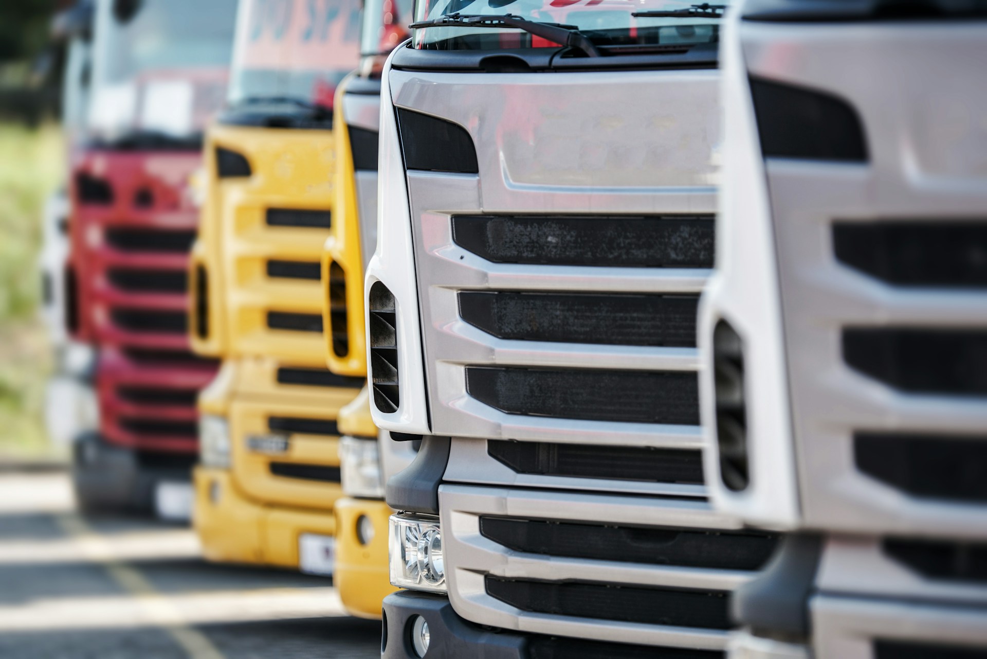 How to Cope with Holiday Season Delays from UK Haulage Companies